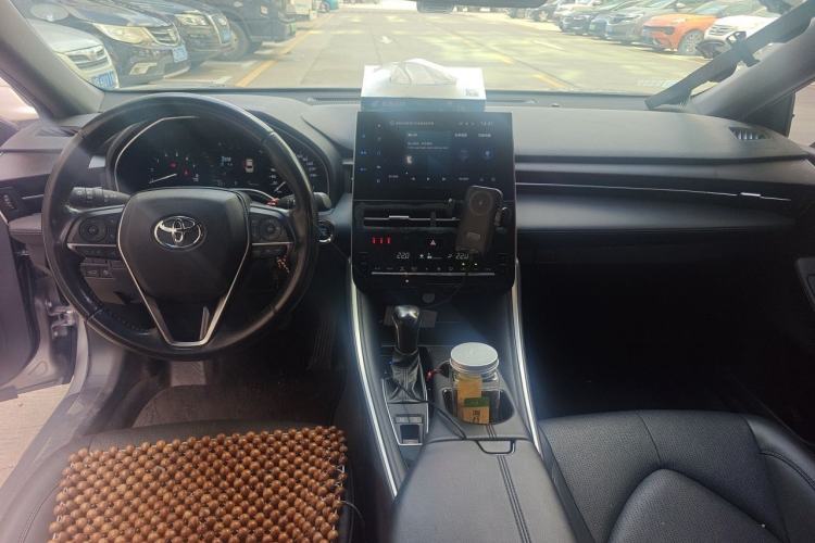 Used Toyota Avalon 2022 2.0L Luxury Edition Center Console