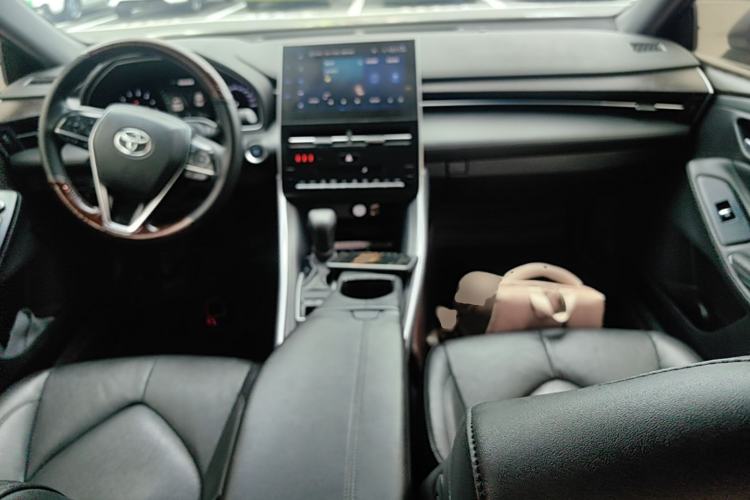 Used Toyota Avalon 2022 2.0L Luxury Edition Center Console