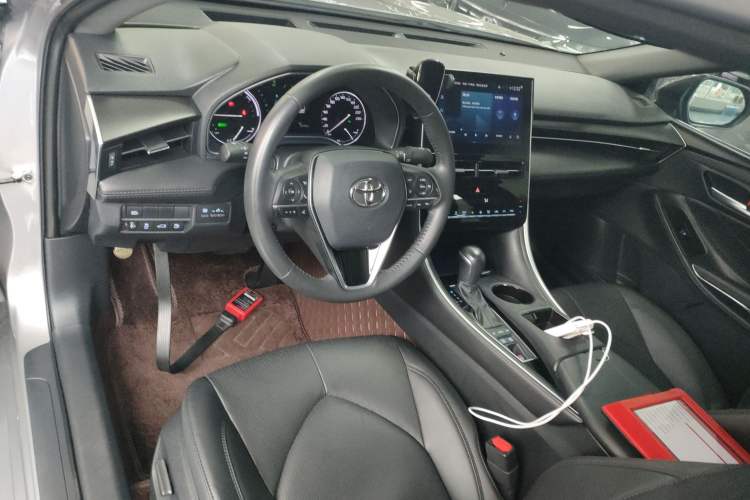 Used Toyota Avalon 2022 Dual-Engine 2.5L Luxury Edition Center Console