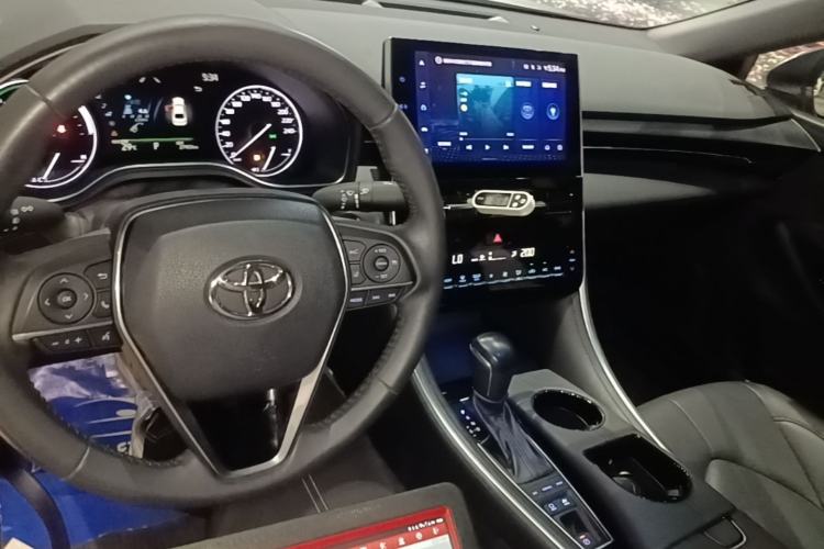 Used Toyota Avalon 2022 Dual-Engine 2.5L Luxury Edition Center Console