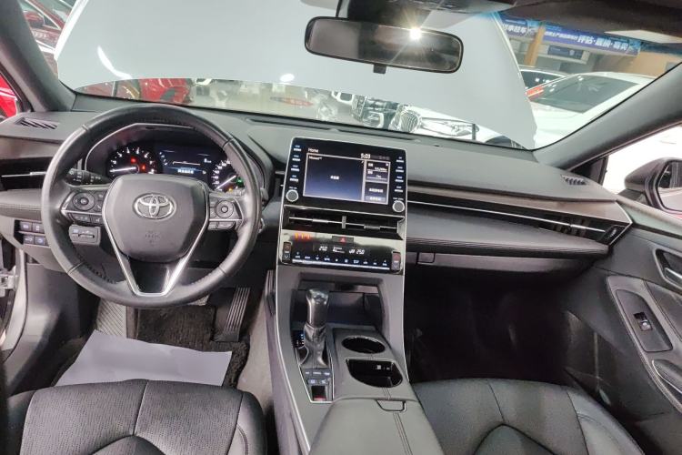 Used Toyota Avalon 2022 2.5L Ambition Edition Center Console
