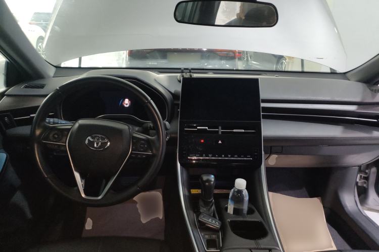 Used Toyota Avalon 2022 2.0L Luxury Edition Center Console