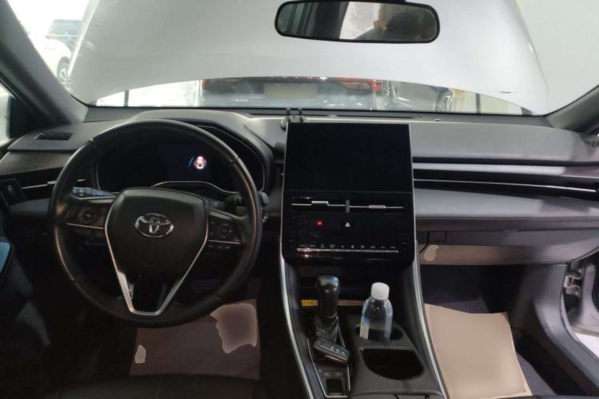 Used Toyota Avalon 2022 2.0L Luxury Edition Center Console