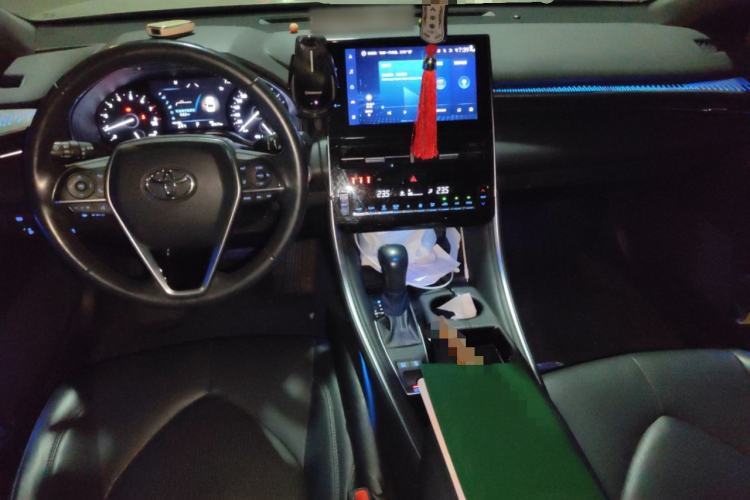 Used Toyota Avalon 2022 2.0L Luxury Edition Center Console