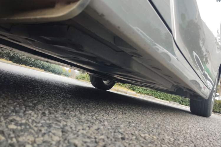 Used Toyota Avalon 2022 2.0L Luxury Edition Chassis Front Left