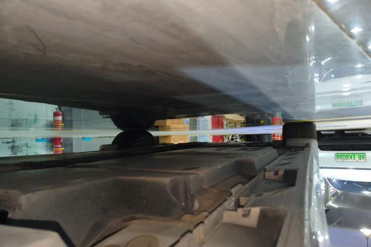 Used Toyota Avalon 2022 Dual-Engine 2.5L XLE Premium Edition Chassis Rear Left