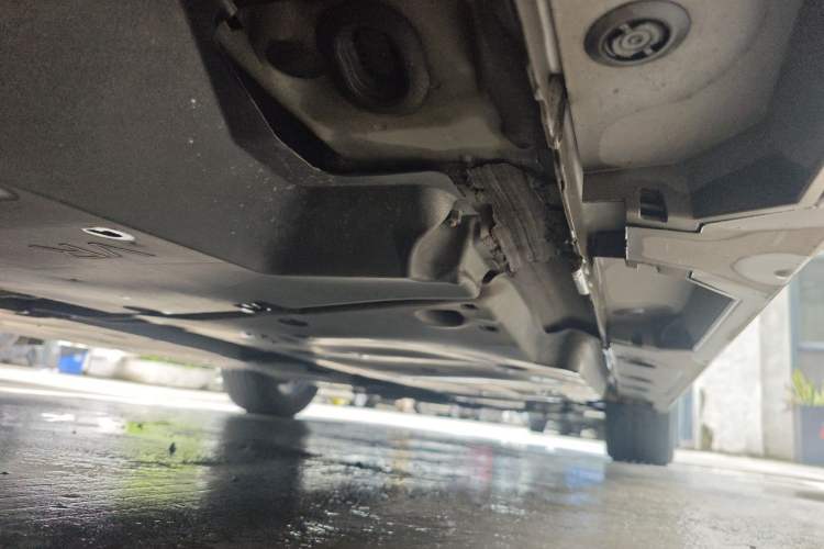 Used Toyota Avalon 2022 Dual-Engine 2.5L Luxury Edition Chassis Rear Right
