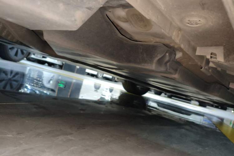 Used Toyota Avalon 2022 Dual-Engine 2.5L XLE Premium Edition Chassis Rear Right