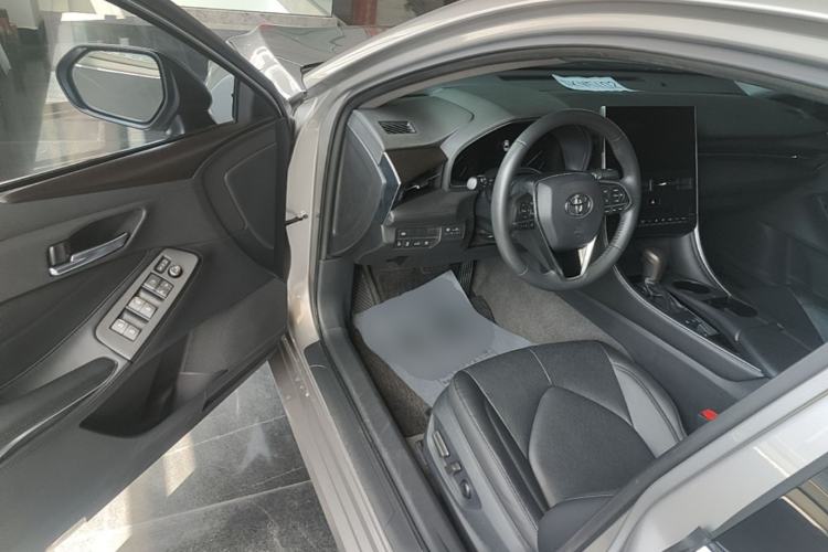 Used Toyota Avalon 2022 2.0L Luxury Edition Driver Seat