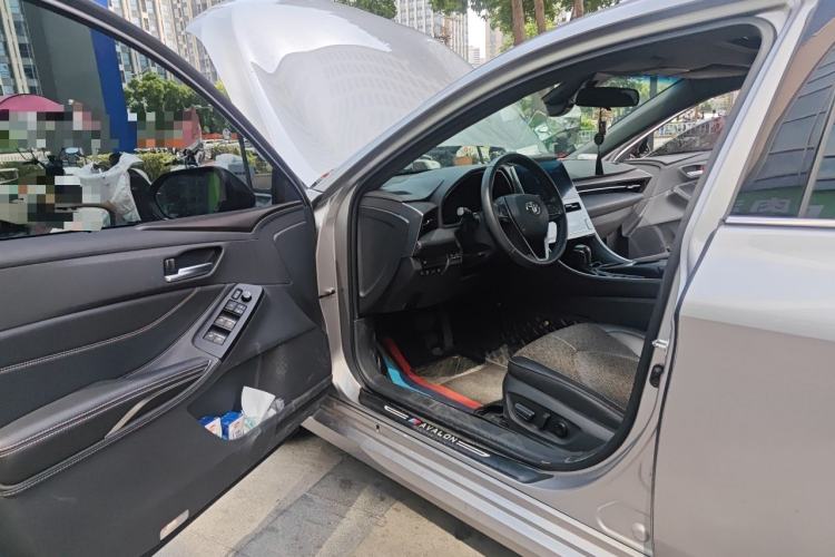 Used Toyota Avalon 2022 2.5L Luxury Edition Driver Seat