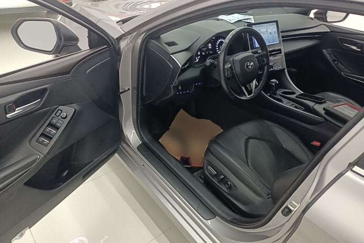 Used Toyota Avalon 2022 2.5L Luxury Edition Driver Seat