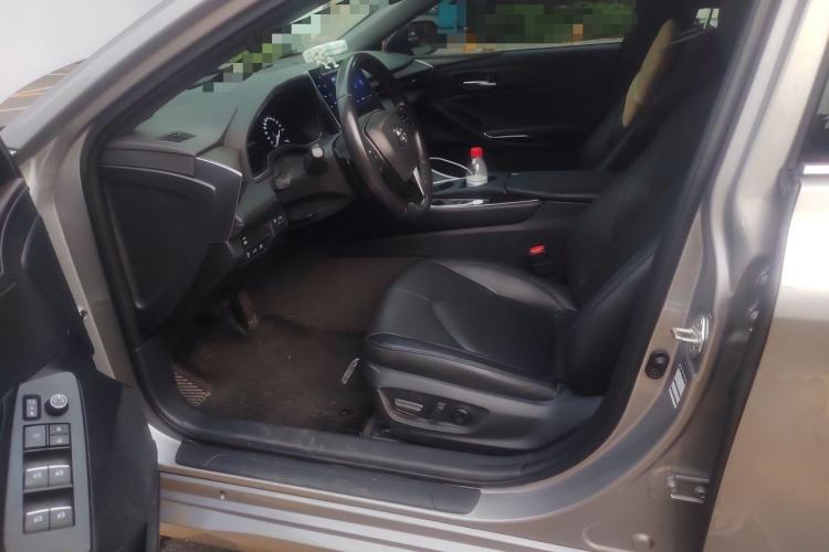Used Toyota Avalon 2022 2.5L Luxury Edition Driver Seat