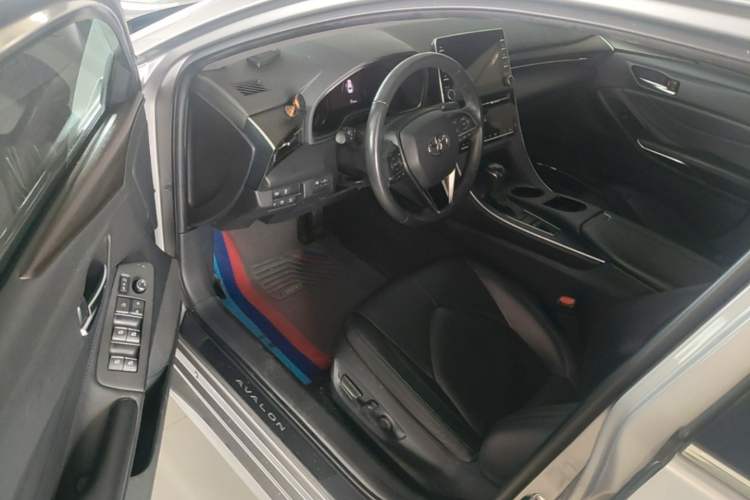Used Toyota Avalon 2022 2.0L XLE Premium Edition Driver Seat