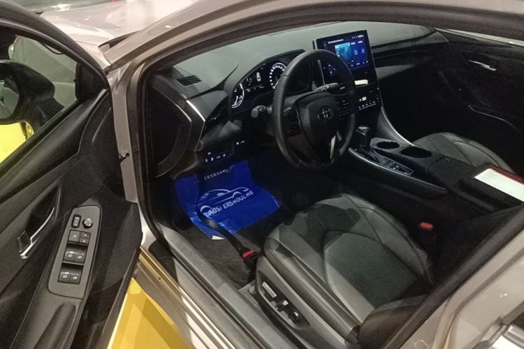 Used Toyota Avalon 2022 Dual-Engine 2.5L Luxury Edition Driver Seat