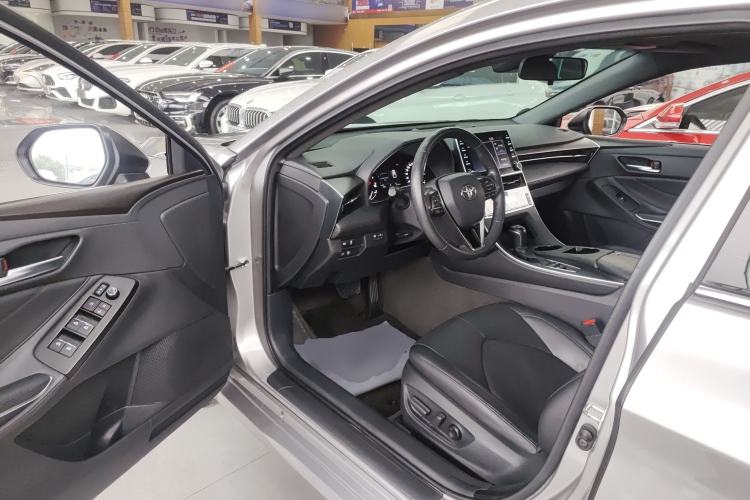 Used Toyota Avalon 2022 2.5L Ambition Edition Driver Seat
