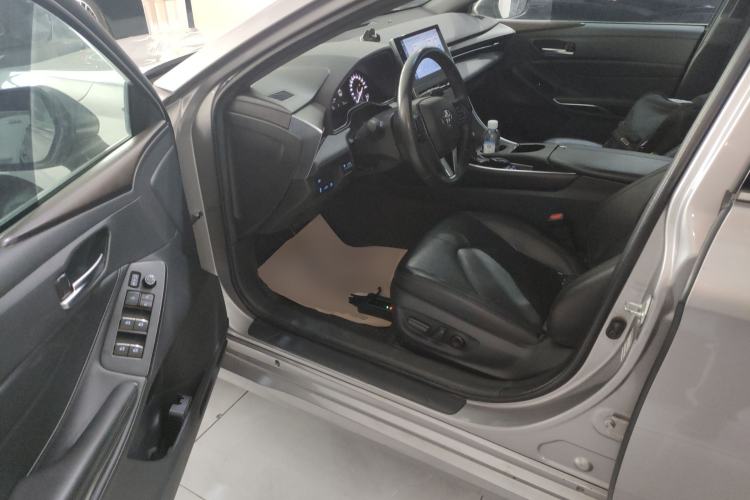 Used Toyota Avalon 2022 2.0L Luxury Edition Driver Seat
