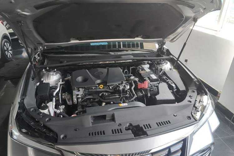 Used Toyota Avalon 2022 2.0L Luxury Edition Engine Bay