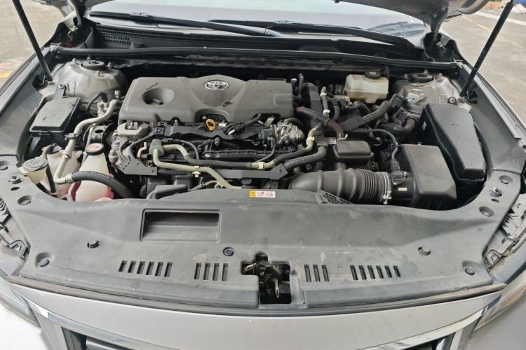 Used Toyota Avalon 2022 Dual-Engine 2.5L XLE Premium Edition Engine Bay