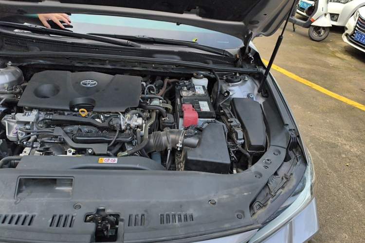 Used Toyota Avalon 2022 2.0L XLE Premium Edition Engine Bay Left