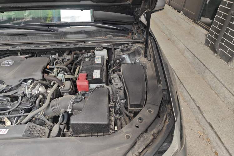 Used Toyota Avalon 2022 2.5L Luxury Edition Engine Bay Left