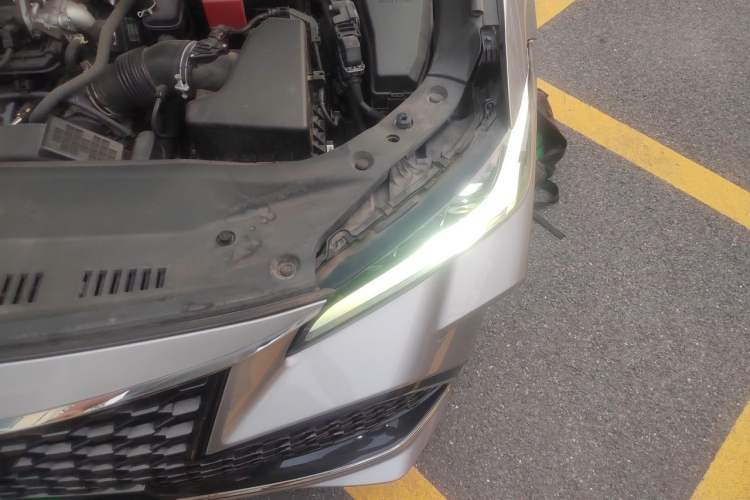 Used Toyota Avalon 2022 2.5L Luxury Edition Engine Bay Left