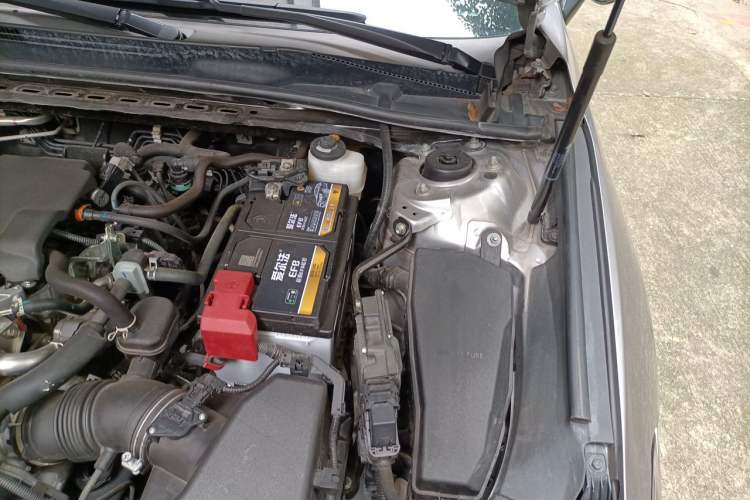 Used Toyota Avalon 2022 2.5L Touring Premium Edition Engine Bay Left