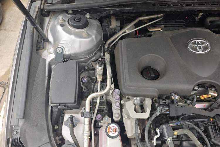 Used Toyota Avalon 2022 Dual-Engine 2.5L Luxury Edition Engine Bay Right