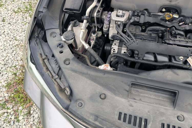 Used Toyota Avalon 2022 2.5L Luxury Edition Engine Bay Right