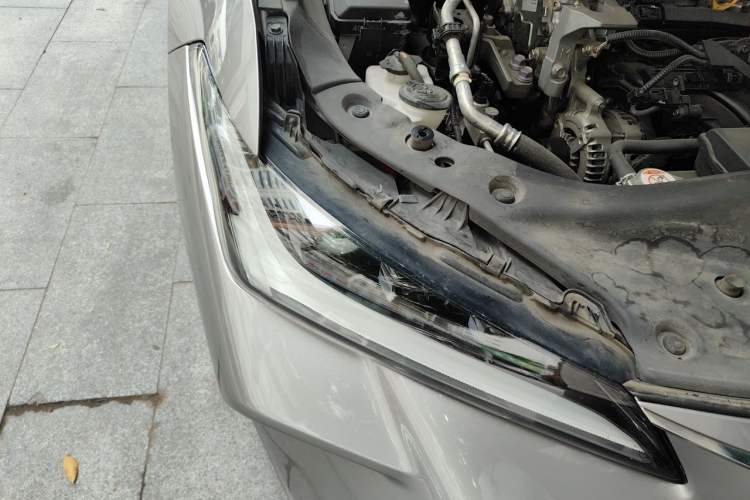 Used Toyota Avalon 2022 2.0L Luxury Edition Engine Bay Right