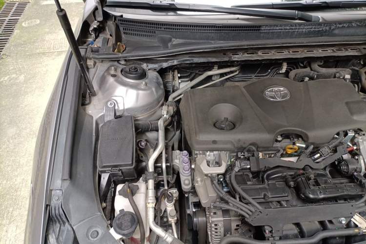Used Toyota Avalon 2022 2.5L Touring Premium Edition Engine Bay Right