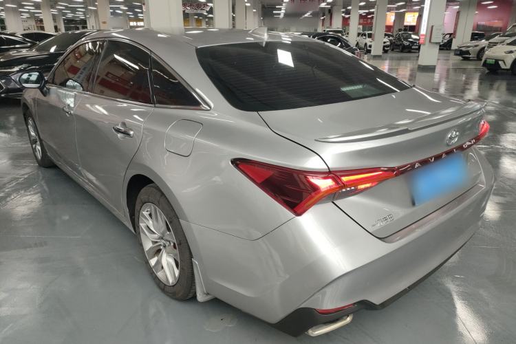 Used Toyota Avalon 2022 2.0L XLE Premium Edition Exterior 2