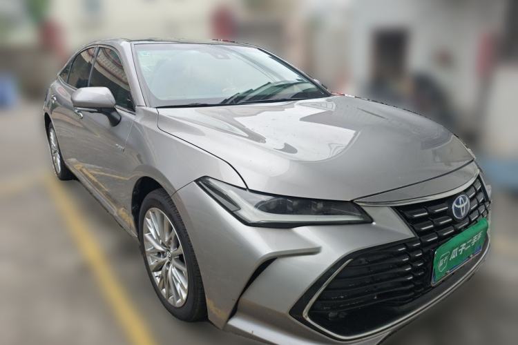 Used Toyota Avalon 2022 Dual-Engine 2.5L XLE Premium Edition Exterior 2