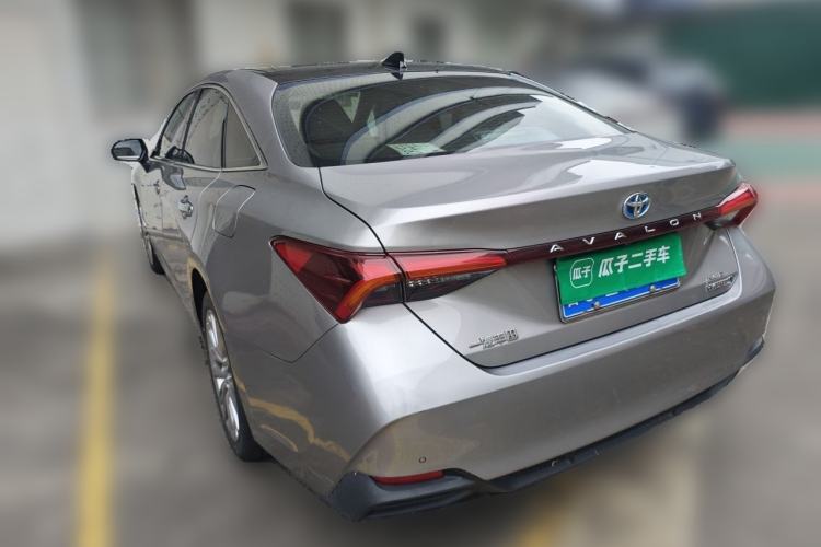 Used Toyota Avalon 2022 Dual-Engine 2.5L XLE Premium Edition Exterior 3