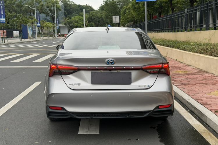 Used Toyota Avalon 2022 Dual-Engine 2.5L Luxury Edition Exterior 4
