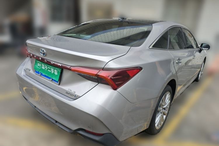 Used Toyota Avalon 2022 Dual-Engine 2.5L XLE Premium Edition Exterior 5