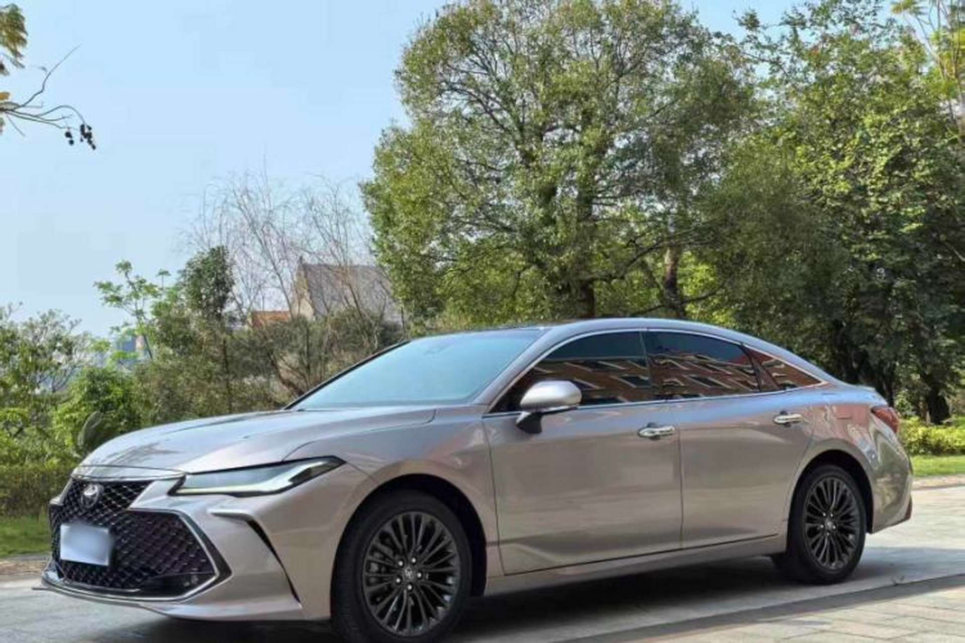 Used Toyota Avalon 2022 2.5L Touring Premium Edition Exterior 5
