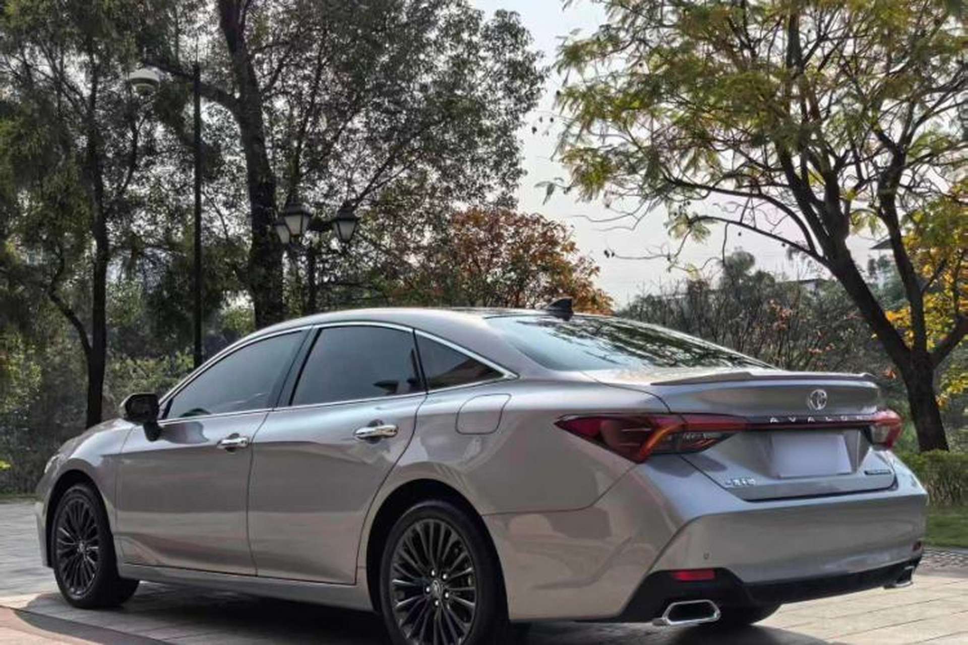 Used Toyota Avalon 2022 2.5L Touring Premium Edition Exterior 6