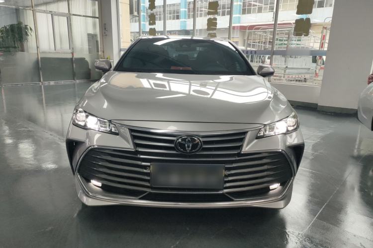 Used Toyota Avalon 2022 2.0L XLE Premium Edition Front