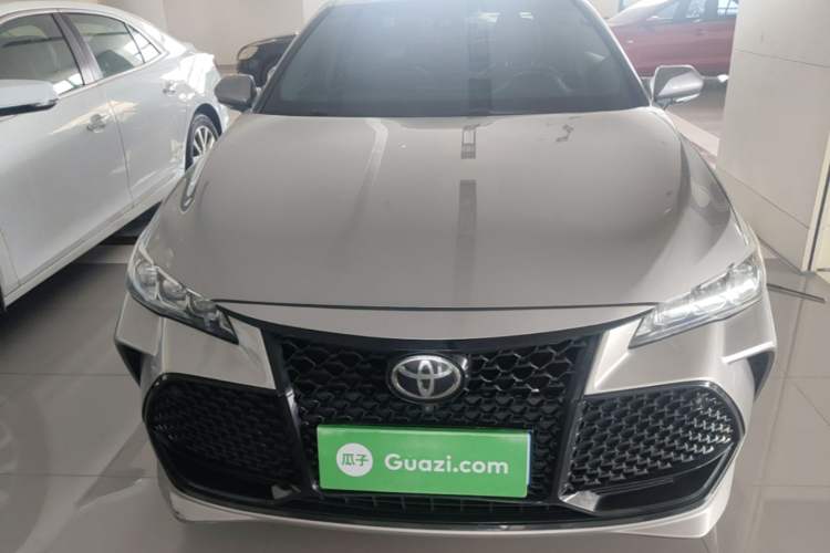 Used Toyota Avalon 2022 2.0L XLE Premium Edition Front