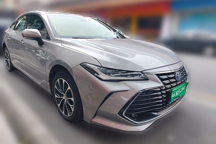 Used Toyota Avalon 2022 Dual-Engine 2.5L Luxury Edition Front Right 45 Deg