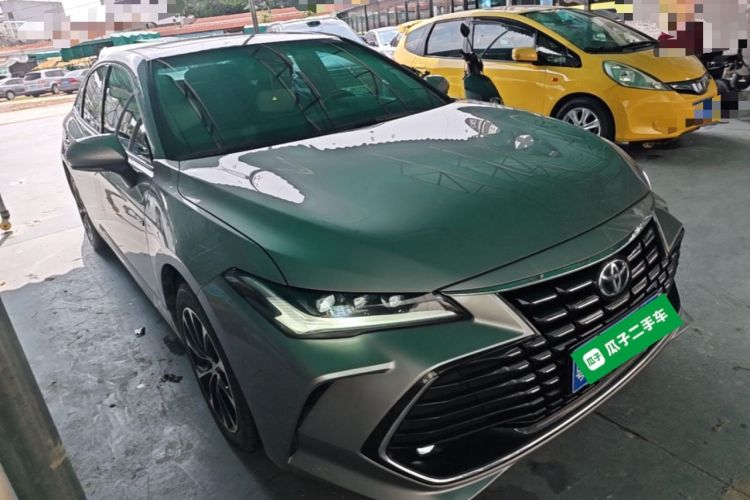 Used Toyota Avalon 2022 Dual-Engine 2.5L Luxury Edition Front Right 45 Deg