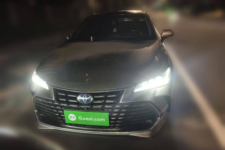 Used Toyota Avalon 2022 Dual-Engine 2.5L XLE Premium Edition Front