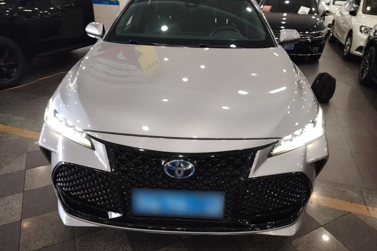 Used Toyota Avalon 2022 Dual-Engine 2.5L Luxury Edition Front