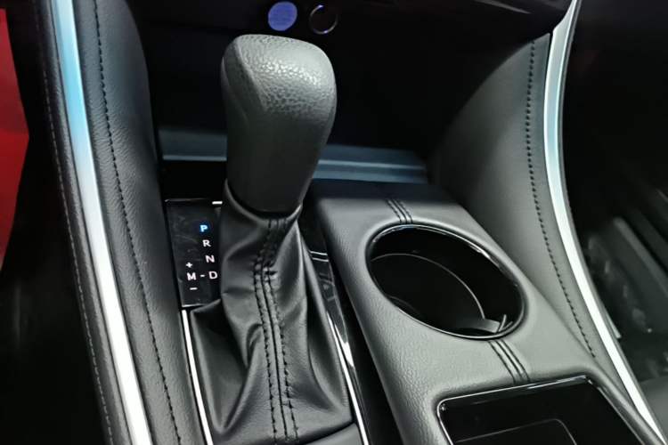 Used Toyota Avalon 2022 2.0L Ambition Edition Gear Lever