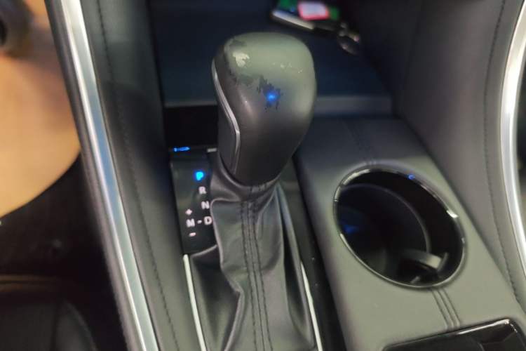 Used Toyota Avalon 2022 2.0L Luxury Edition Gear Lever