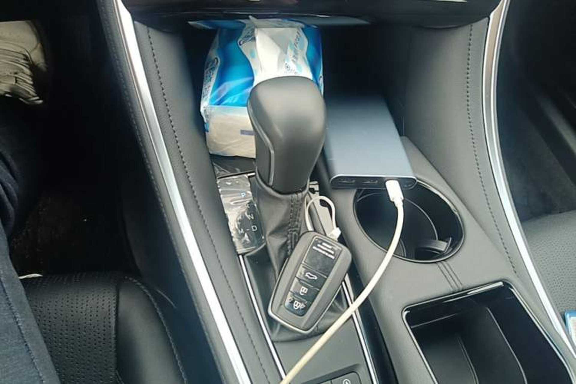 Used Toyota Avalon 2022 2.0L Luxury Edition Gear Lever