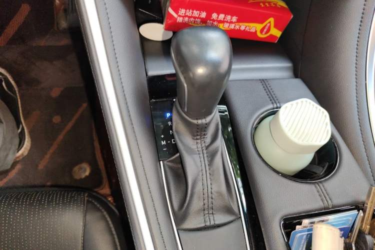 Used Toyota Avalon 2022 2.0L Luxury Edition Gear Lever