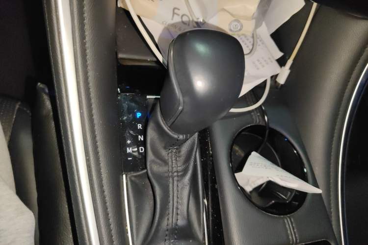 Used Toyota Avalon 2022 2.0L Luxury Edition Gear Lever