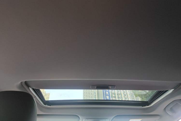 Used Toyota Avalon 2022 2.5L Luxury Edition Headliner