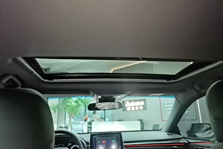 Used Toyota Avalon 2022 2.0L Ambition Edition Headliner
